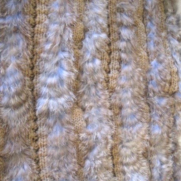 Knitted Rabbit Fur Tube Scarf - Picture 2 of 4